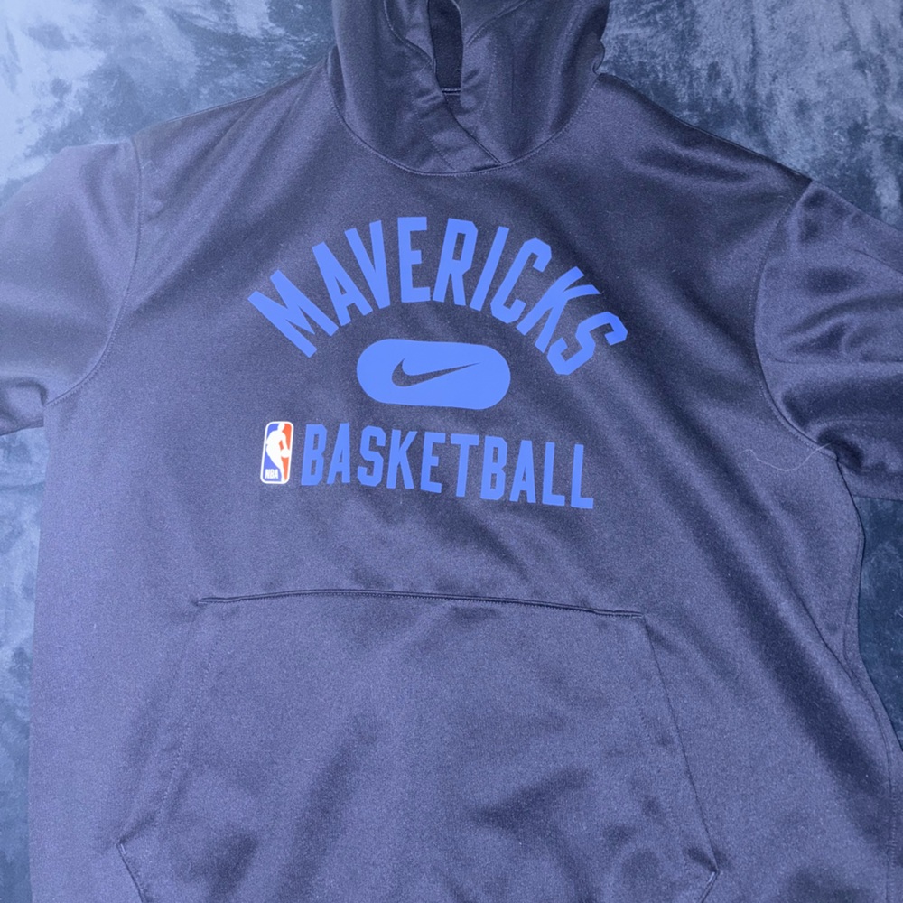 Nike Dallas Mavericks hoodie